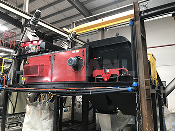 PET flakes recycling line eddy current separator 2.jpg